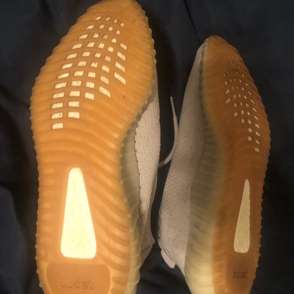 Adidas Yeezy Sesame - Picture 5 of 7